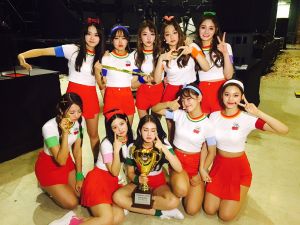 IOI obtient sa première victoire en tant que groupe complet avec "Very Very Very" dans "Show Champion", des performances de Ladies 'Code, SF9, PENTAGON et plus