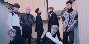 MONSTA X emmène les fans dans les "coulisses" de la séance photo de son retour