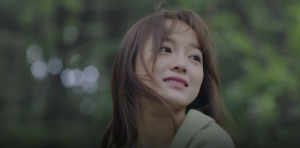 Kim Sejeong révèle un clip musical sentimental pour single solo produit par ZICO