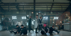 Topp Dogg se souvient d'un amour passé dans un clip de "Rainy Day"