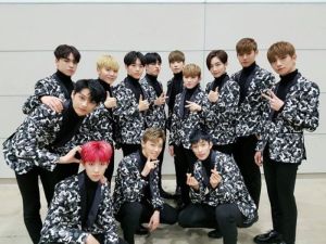 SEVENTEEN poursuivra ses activités avec une version de 13 "Highlight"