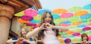 MOMOLAND lance le clip de "Wonderful Love"