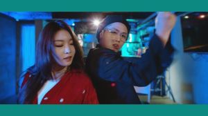 Babylon et Kim Chungha chantent "LALALA" dans un nouveau MV