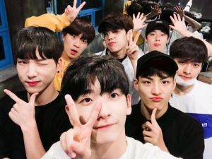 Le groupe de projet des apprentis de "Produce 101 Season 2" annonce des plans pour des débuts officiels comme RAINZ