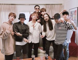 Il est confirmé que BTS et le musicien Steve Aoki vont travailler dans une collaboration