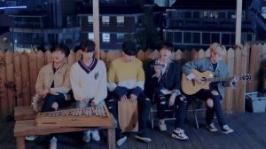 [Mise à jour] DAY6 révèle une photo de groupe et un teaser MV pour "All Alone"