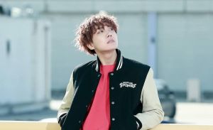 BTS J-Hope établit un record encore plus élevé pour un soliste coréen avec "Hope World" en hausse sur Billboard 200