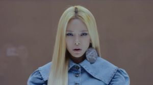 Heize dit "Désolé" en particulier la vidéo de musique pour la piste récente