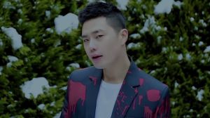 Jung Dong Soo (ARKAY) de "Produce 101 Season 2" publie le MV pour son remix sexy de "Energetic" de Wanna One