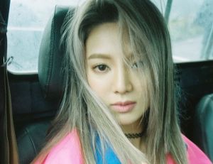 Hyoyeon of Girls 'Generation prend # 1 sur iTunes listes de différents pays avec sa nouvelle chanson "Sober"