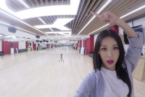 Yubin offre aux fans un aperçu du nouveau bâtiment JYP et prend un défi de pratique de danse à deux vitesses de "Lady"