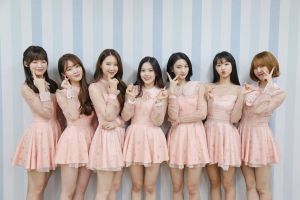 Oh My Girl présente les couleurs officielles et le bâton lumineux