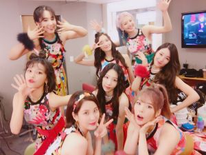 Girls 'Generation fête ses 11 ans ensemble en partageant de beaux souvenirs et des messages chaleureux