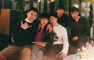 Les membres de BIGBANG montrent leur amour pour Seungri lors de leur premier concert solo en Corée