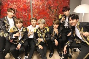 BTS arrive en Corée dans des tenues flashy