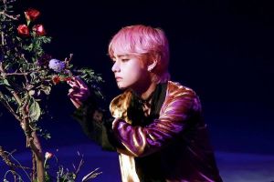 V de BTS dévoile un teaser passionnant pour une chanson composée par lui-même