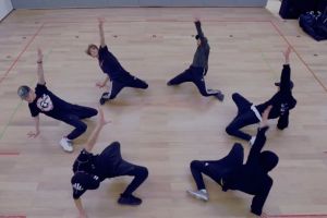 NCT Dream surprend avec une nouvelle vidéo de pratique de la danse pour l'introduction du MBC 2018, Gayo Daejejun