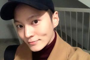 Joo Won informe les fans de son 1er V en direct depuis son départ de l'armée le mois dernier