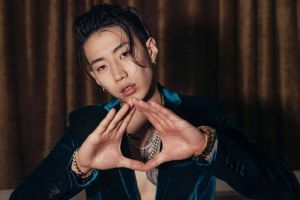 Jay Park surprend les fans avec un tweet dans lequel il dit qu'il prendra sa retraite dans quelques années