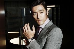 L'acteur Ji Jin Hee signe avec une nouvelle agence