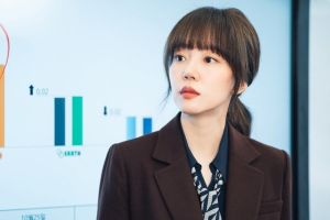 Im Soo Jung montre la sécurité en tant que responsable de la stratégie dans le drame "WWW"