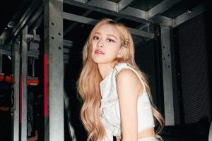 La maquilleuse de BLACKPINK partage les étapes pour créer le look de la scène Rosé