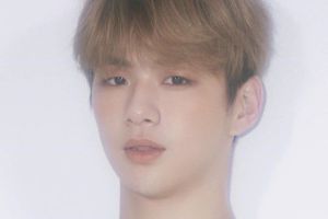 Le premier album solo de Kang Daniel dépasse les 450 000 pré-commandes en une semaine