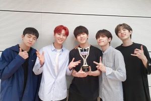 DAY6 remporte sa première victoire dans le programme musical avec "Time Of Our Life" dans "Show Champion"