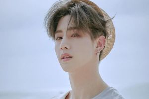 Mark de GOT7 reçoit beaucoup d'amour pour son anniversaire avec des thèmes de tendances mondiales