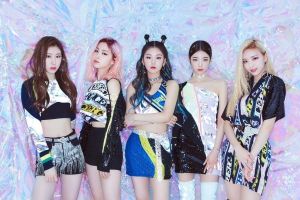 ITZY annonce les dates et les villes pour sa première tournée de présentation de vitrines mondiales