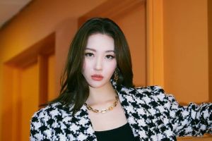 Sunmi répond aux rumeurs de chirurgie plastique