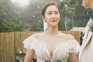 Jeon Hye Bin brille dans les photos récemment publiées de son mariage à Bali