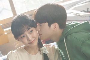 Jeon So Nee et Jinyoung de GOT7 sont des amoureux du collège sur l'affiche spéciale «Quand mon amour fleurit»