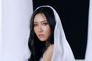 Hwasa de MAMAMOO ne participera pas à KCON: TACT 2020 en raison d'une blessure