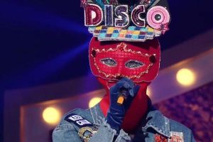 Leader et rappeuse de groupe féminin démontre sa capacité de chant dans "The King Of Mask Singer"