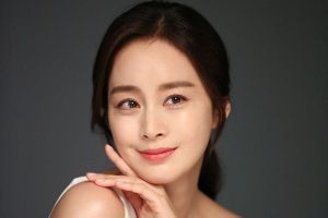 Kim Tae Hee renouvelle son contrat d'exclusivité avec son agence + Il décide de son prochain projet