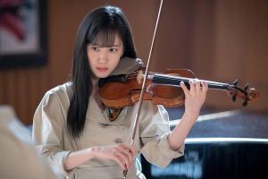 Park Eun Bin explique pourquoi elle a choisi "Aimez-vous Brahms?" et comment vous vous préparez à jouer un violoniste