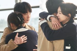 Jang Hee Jin pleure alors qu'elle retrouve son frère Lee Joon Gi sur "Flower Of Evil"