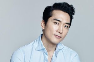 Song Seung Heon est en pourparlers pour diriger la saison 4 de «Voice»