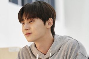 Minhyun de NU'EST partage son sourire chaleureux sur les photos des coulisses de «Live On»