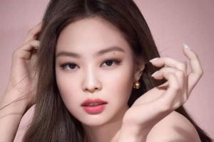 YG clarifie la controverse sur les récents posts Instagram de Jennie de BLACKPINK