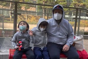 Sam Hammington remercie les fans pour leur soutien après l'annonce du départ de sa famille de "Le retour de Superman"