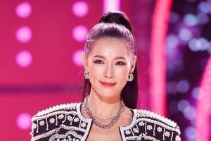 Kahi parle de son parcours émotionnel dans "Mama The Idol", du soutien des membres après l'école, etc.