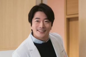Kwon Sang Woo est un médecin chaleureux et amical dans son apparition spéciale pour "Why Her?"