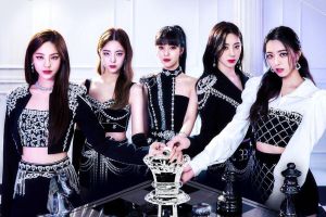 "CHECKMATE" d'ITZY devient le 4e album de groupe féminin de l'histoire à dépasser les 700 000 précommandes