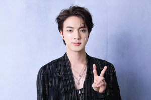 Jin de BTS domine 5 du top 15 du classement mondial des ventes de chansons numériques de Billboard