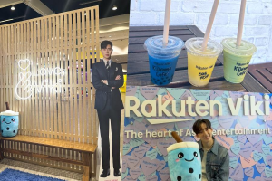 Résumé : Le stand K-Drama Cafe de Viki illumine KCON LA 2023 avec des séances photo spéciales, des cadeaux, des invités et bien plus encore